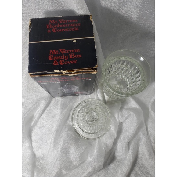 IOB Indiana Glass Crystal Candu Box and Cover, Vintage - Picture 3 of 7